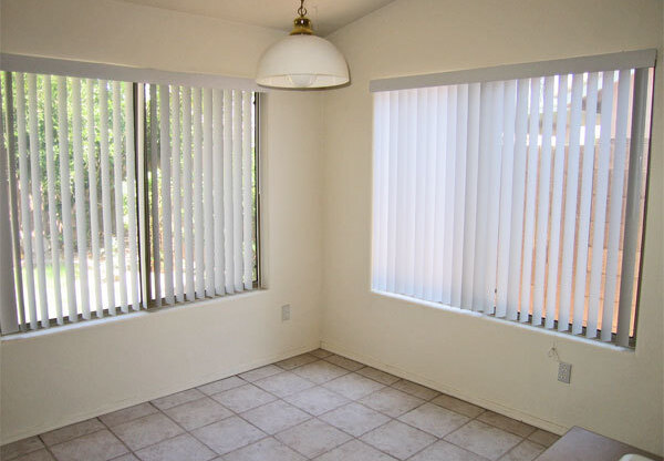 Great 4 bedroom 2 bathroom single level home near freeway and shopping!