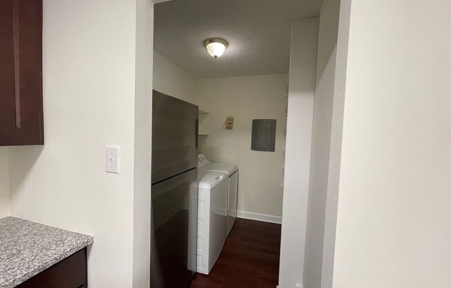 2 beds, 1 bath, $1,650