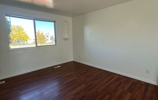 5943 W LODESTONE AVE