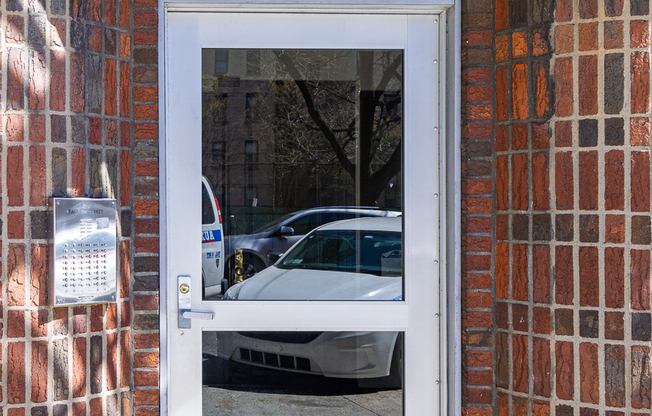 315 E 5 ST