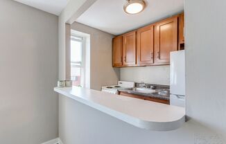 2 beds, 1 bath, 745 sqft, $920, Unit 1721-02