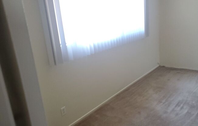 1 bed, 1 bath, 700 sqft, $1,950, Unit 014