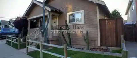 1015 Roswell Ave