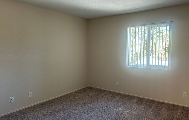 2 beds, 1 bath, 875 sqft, $2,450, Unit 646