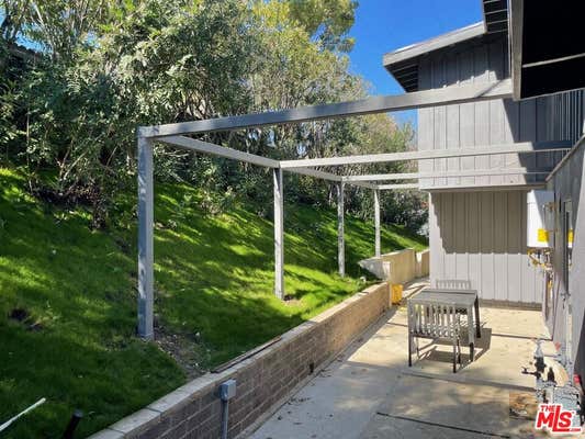 15434 Mulholland Dr