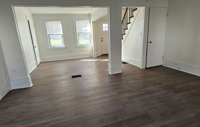 2 beds, 1 bath, 760 sqft, $2,400, Unit 19 Keegin