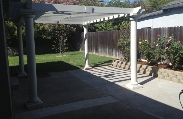 Charming Folsom Cottage Walking Distance to Shopping and Parks