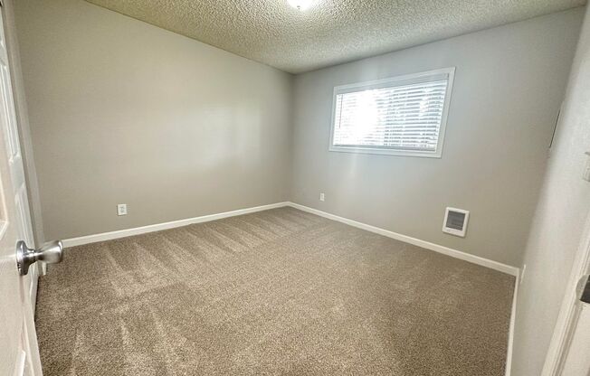 1 bed, 1 bath, 600 sqft, $1,250, Unit 19