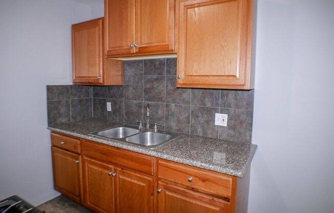 1649-63 Scott Street