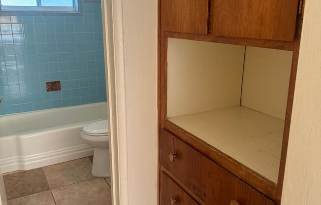 Studio, 1 bath, 500 sqft, $750