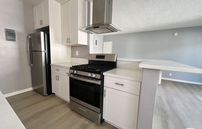 1 bed, 1 bath, 700 sqft, $2,250, Unit 9