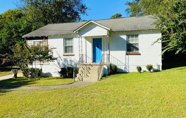 2 Bedroom/1 Bath  - $875/Mo