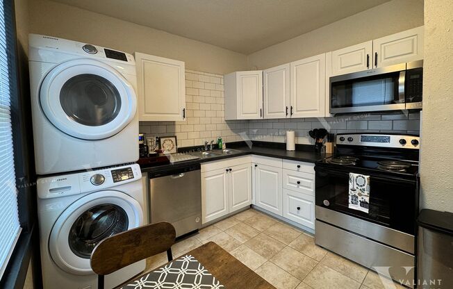 1 bed, 1 bath, $1,350, Unit 311 W State St, #3