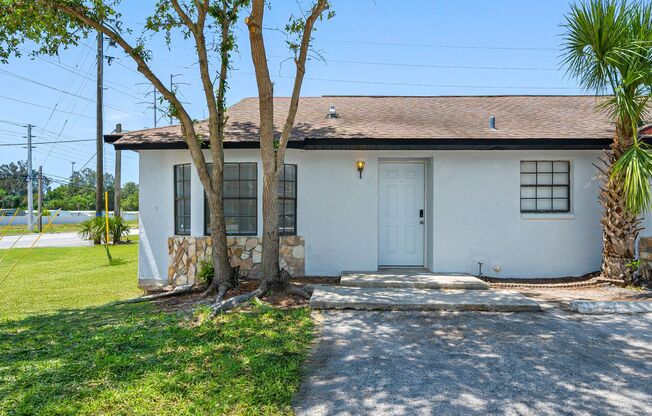 The Flats at Tarpon Springs