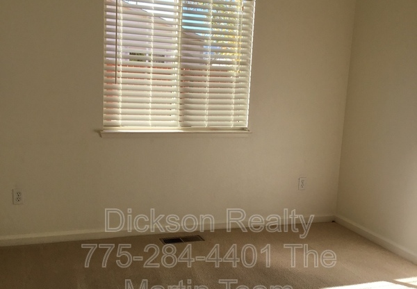 3 beds, 2 baths, 1,297 sqft, $2,195