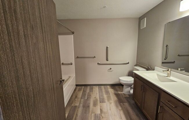 2 beds, 1 bath, 834 sqft, $1,500, Unit 118