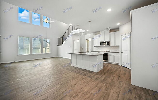 700 PARKSIDE DR