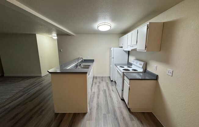 3 beds, 2 baths, 1,126 sqft, $2,275, Unit C201