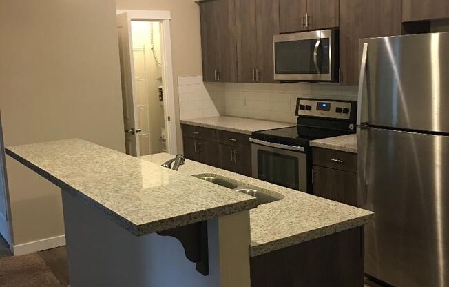 1 bed, 1 bath, $1,695, Unit 4838-304