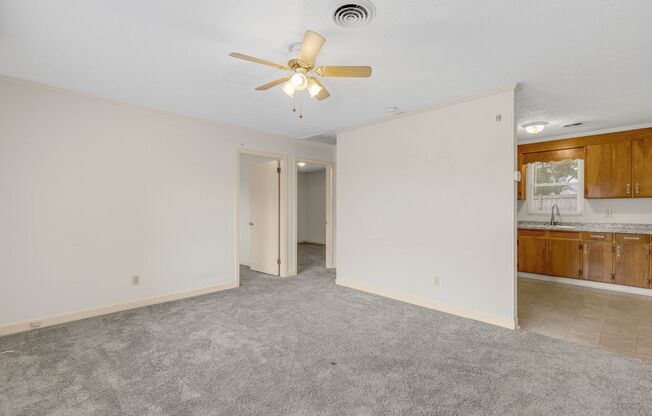 2 beds, 1 bath, $1,200, Unit 123 Fowler Rd