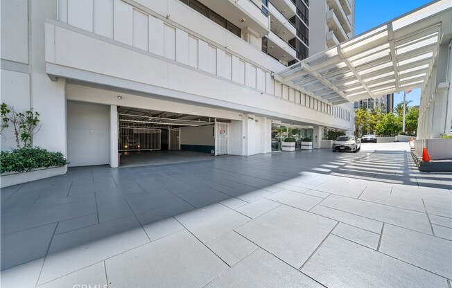 3 beds, 3.5 baths, 2,426 sqft, $7,500, Unit 609