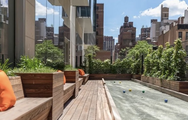 2 beds, 2 baths, $9,450, Unit 35J