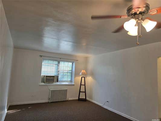 2 beds, 1 bath, $2,250, Unit 3D