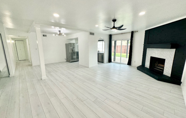 1706 WHITNEY DR