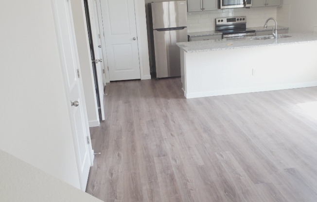 2326 E SPICE LOOP