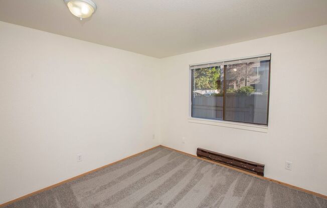 2 beds, 1 bath, 850 sqft, $1,895, Unit 10540-201