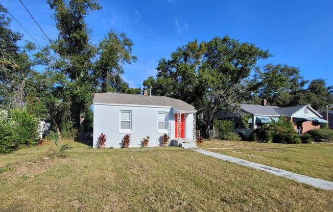 1408 Dexter Ave Pensacola. MOVE IN SPECIAL: HALF OFF first full month of rent!!!