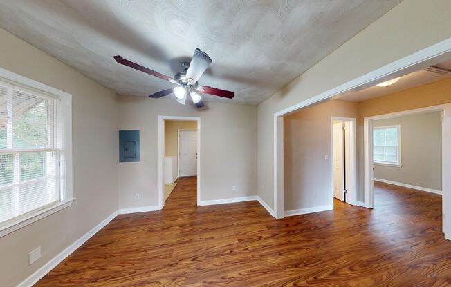 2 beds, 1 bath, $1,200