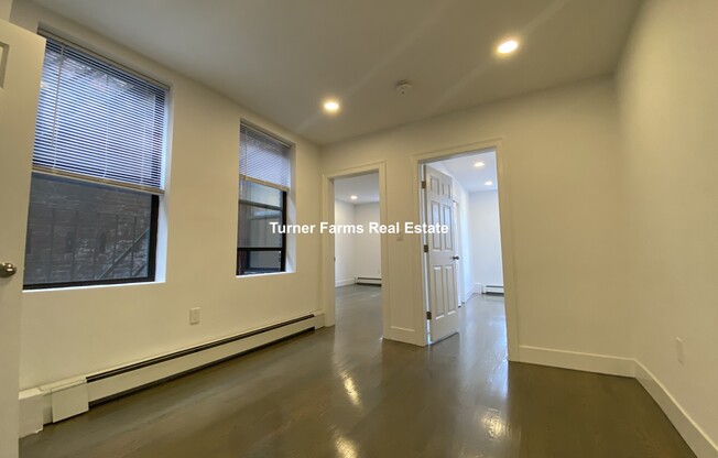 44 Joy St