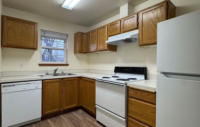 2 beds, 1 bath, $1,224, Unit 317