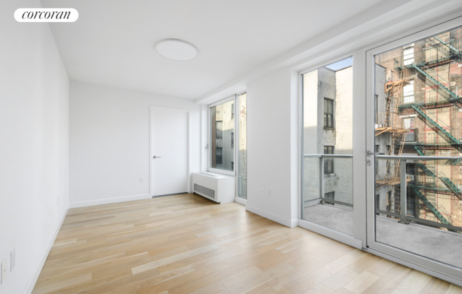 111 E 115 ST