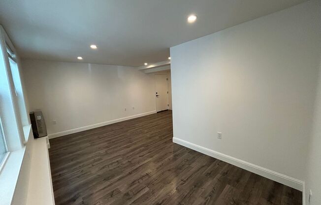 2205-2211 Taylor Street (758r)