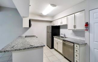 5929 QUEENSLOCH DR