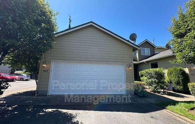 8527 NE 55 CIR