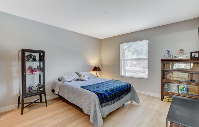 1 bed, 1 bath, $1,200, Unit # 1172