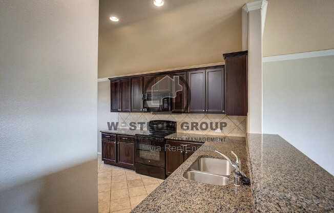 3 beds, 2 baths, 1,390 sqft, $1,895