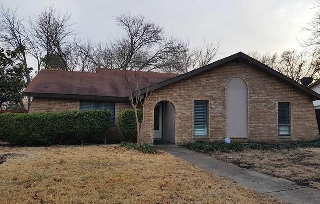 2812 Lemmontree Lane