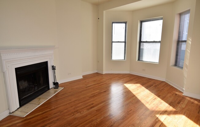 732 W. Grace / 3803-3809 N. Broadway