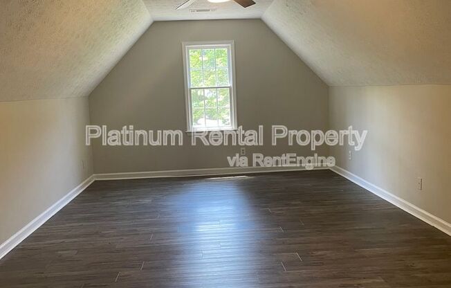 4 beds, 2.5 baths, 2,959 sqft, $2,695