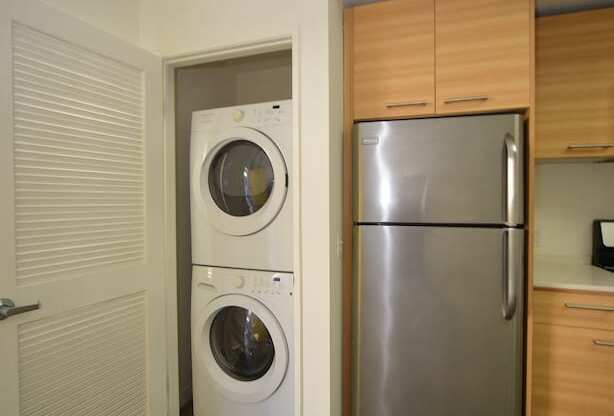 Mar Vista Lofts - Washer/Dryer in unit