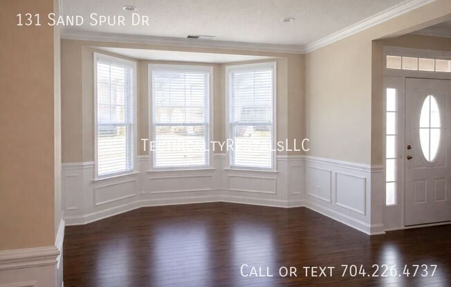131 SAND SPUR DR