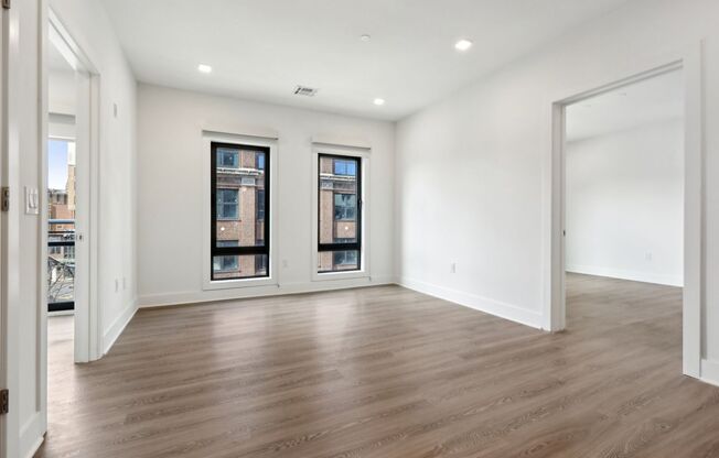 2 beds, 2 baths, 984 sqft, $2,850, Unit 203
