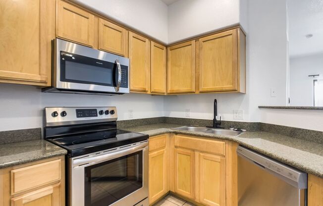 3 beds, 2 baths, 1,352 sqft, $1,795, Unit 215