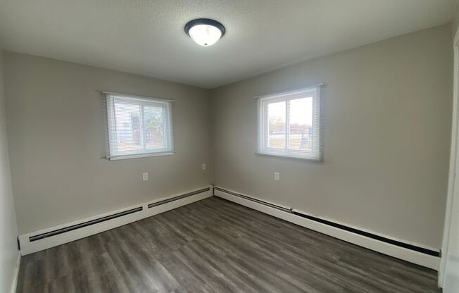 2 beds, 1 bath, 700 sqft, $695, Unit 1215 18th St #07