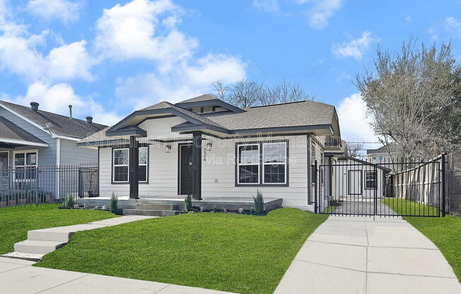 224 EVERTON ST