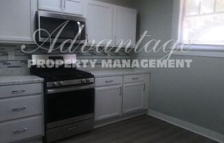 2 beds, 1 bath, $1,075, Unit UNIT # 3